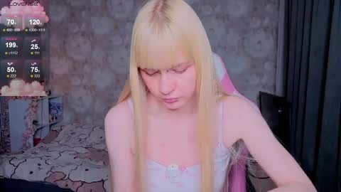 Snapshot of miliameow chatting on 04/05/26, 03:04 Milia online show from 04/05/26, 03:04