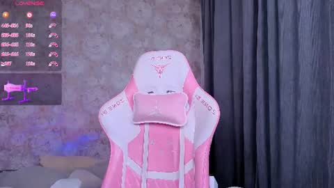 Milia online show from 07/11/26, 08:55