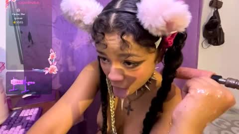 Snapshot of milikitt chatting on 10/06/25, 05:49 milikitt online show from 10/06/25, 05:49