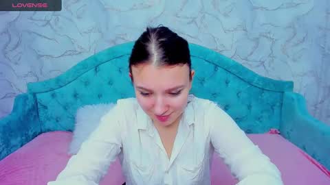 milinafox online show from 02/07/25, 04:27