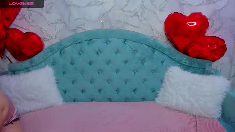 milinafox online show from 02/26/25, 01:21