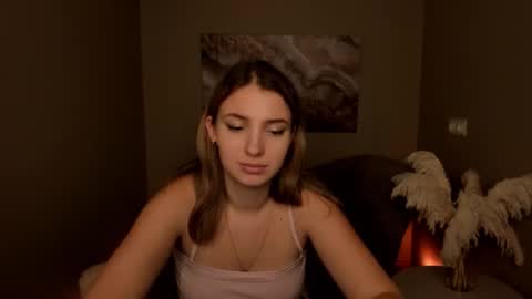 milinafox online show from 10/01/25, 05:13