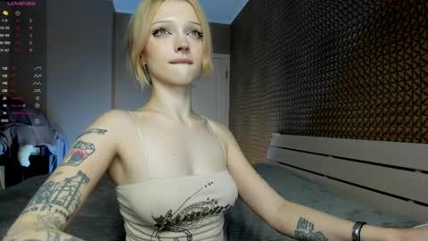 Snapshot of milinamarvelous chatting on 04/18/26, 03:10 Mila 3 aka Deepthroat World Champion online show from 04/18/26, 03:10