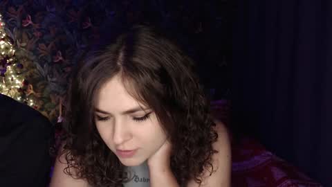 Stella and Neo online show from 01/04/25, 11:48