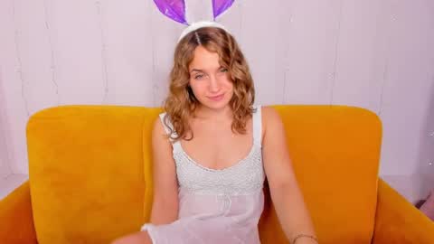 milkablond online show from 01/04/25, 06:19