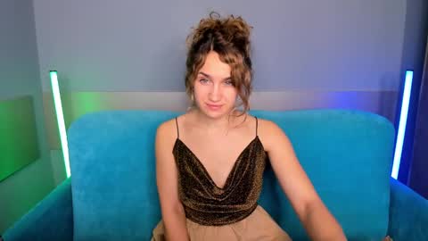 milkablond online show from 01/14/25, 04:15