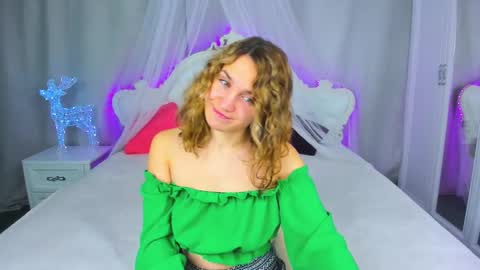 milkablond online show from 01/27/25, 12:43