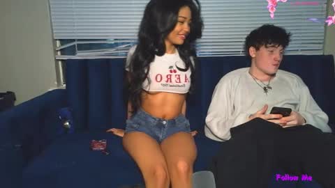 Snapshot of milkandhoneybby chatting on 02/19/26, 05:58 Honey online show from 02/19/26, 05:58