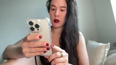 Milk online show from 02/20/25, 07:34