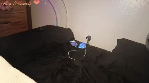 milkedmilf online show from 12/18/25, 06:41