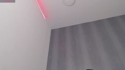 Amira online show from 02/08/25, 07:49