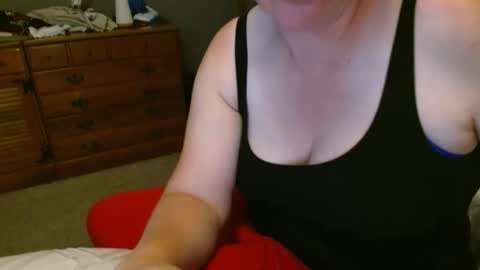 Snapshot of milking_daddi chatting on 09/22/25, 11:51 milking_daddi online show from 09/22/25, 11:51