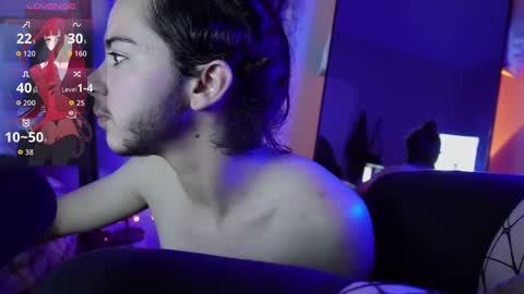 Snapshot of milkingmarlo chatting on 10/27/25, 02:04 milkingmarlo online show from 10/27/25, 02:04