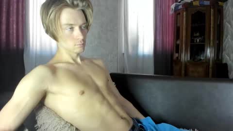 Isaac online show from 09/14/25, 06:23