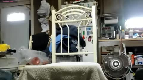 Snapshot of milkman2484 chatting on 04/19/26, 09:17 MilkMan2484 online show from 04/19/26, 09:17