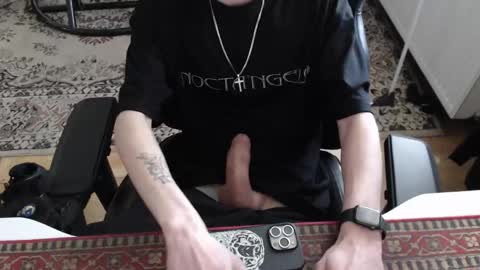 Snapshot of milkmeup_thick chatting on 04/25/26, 02:25 milkmeup_thick online show from 04/25/26, 02:25