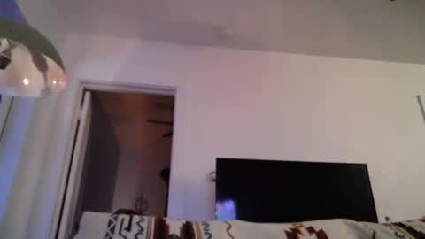 Snapshot of milknhunnny chatting on 01/13/26, 04:40 milknhunnny online show from 01/13/26, 04:40