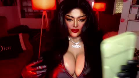 milkshakelavinia online show from 01/14/25, 08:41