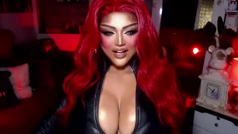 milkshakelavinia online show from 02/11/25, 10:39