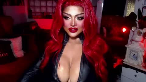 milkshakelavinia online show from 02/12/25, 07:55