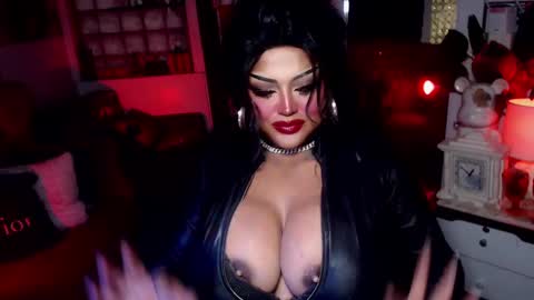 milkshakelavinia online show from 02/13/25, 07:03