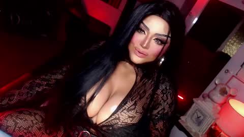 milkshakelavinia online show from 02/17/25, 08:26