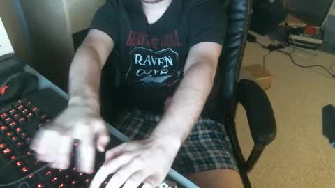 Snapshot of milkthiscock123 chatting on 02/12/26, 04:40 milkthiscock123 online show from 02/12/26, 04:40