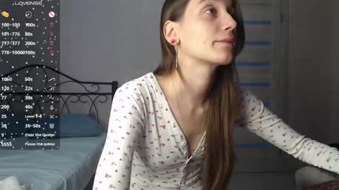 Snapshot of milky_way_rrr chatting on 04/21/26, 08:20 Milky online show from 04/21/26, 08:20