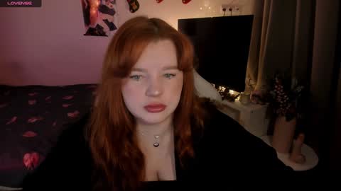 Snapshot of milky_wayx chatting on 01/02/25, 07:23 Lisa online show from 01/02/25, 07:23