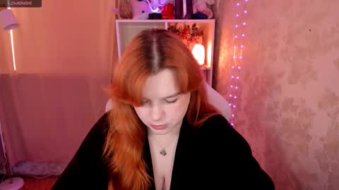 Snapshot of milky_wayx chatting on 03/10/26, 01:05 Lisa online show from 03/10/26, 01:05