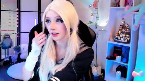 milky cute online show from 01/13/26, 01:11