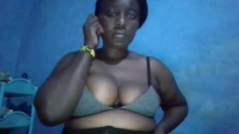 Snapshot of milkyebony254 chatting on 09/20/25, 08:10 milkyebony254 online show from 09/20/25, 08:10