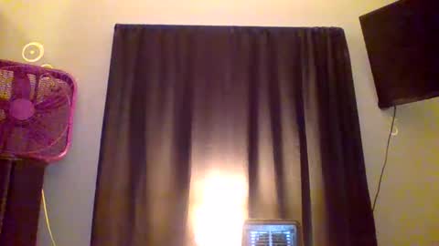 Pretty wet brown online show from 12/29/24, 07:11