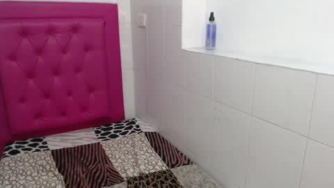 milkyway_18 online show from 02/08/25, 06:01