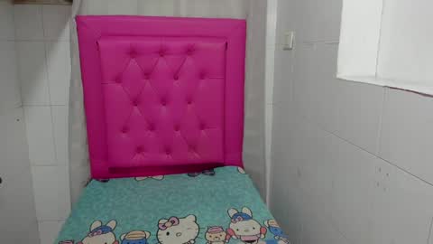 Snapshot of milkyway_18 chatting on 04/26/26, 02:04 milkyway_18 online show from 04/26/26, 02:04