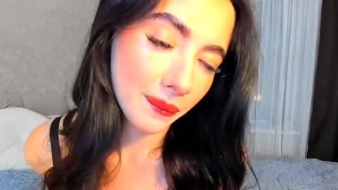 milla moore online show from 10/18/25, 05:46