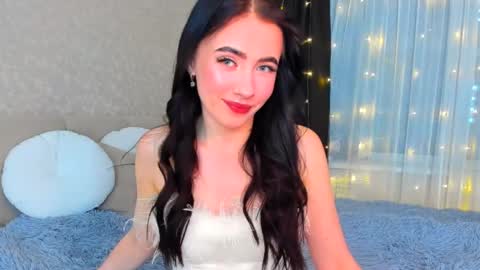 Snapshot of milla__moore chatting on 11/30/25, 05:17 milla moore online show from 11/30/25, 05:17