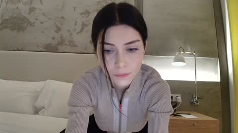 milla bella online show from 02/09/26, 08:46