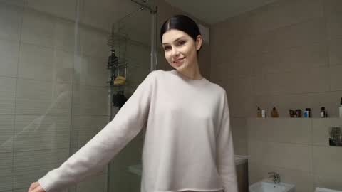 milla bella online show from 02/12/26, 07:31