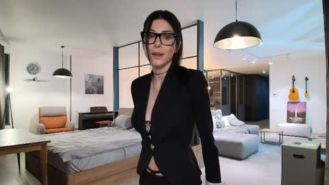 milla bella online show from 02/23/26, 09:12