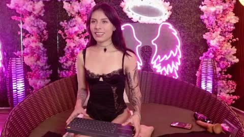 MILLA online show from 12/05/24, 01:28