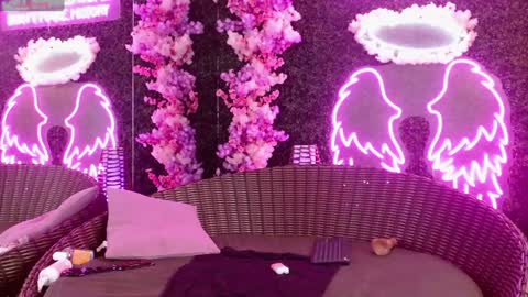 MILLA online show from 01/26/25, 04:20