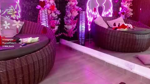 MILLA online show from 02/17/25, 04:37