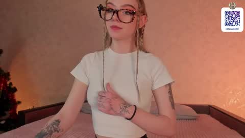 Snapshot of milla_remmy chatting on 02/23/25, 09:16 Milla online show from 02/23/25, 09:16