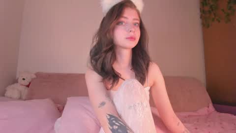 Snapshot of milla_remmy chatting on 05/30/26, 07:00 Milla online show from 05/30/26, 07:00