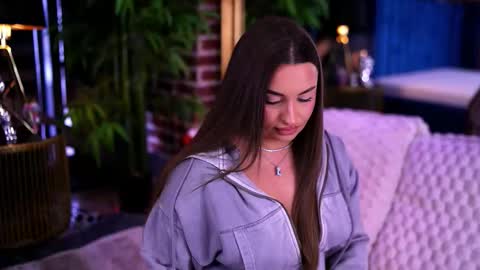 Milla online show from 02/28/26, 07:42