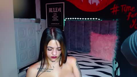 Violeta online show from 12/13/24, 07:21