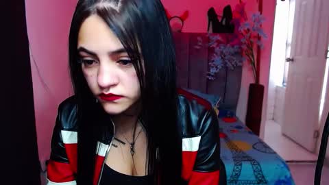 Violeta online show from 10/11/25, 02:04