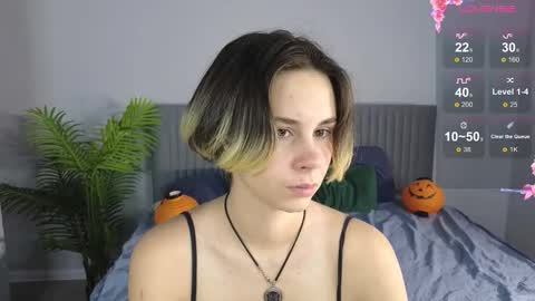 Hello  Im Mila online show from 11/04/25, 01:16