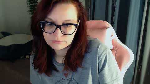 Milla online show from 12/04/24, 09:02